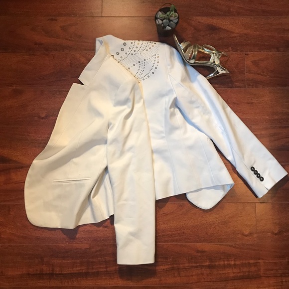 Zara Jackets & Blazers - Zara Basic White Embellished Blazer Large